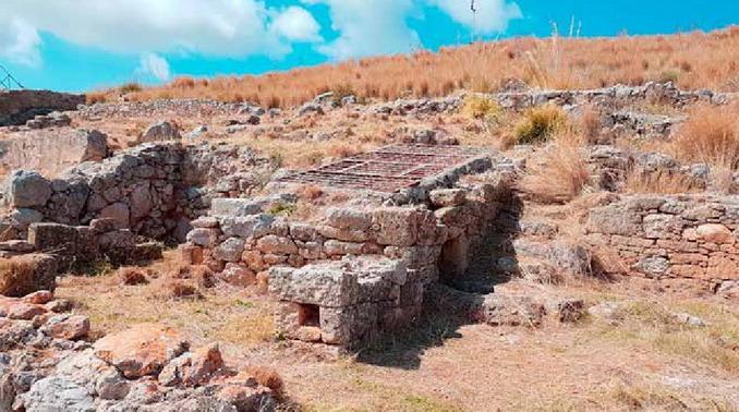 Solunto. Zisternen Nr. 58 und 59. Ansicht von Osten